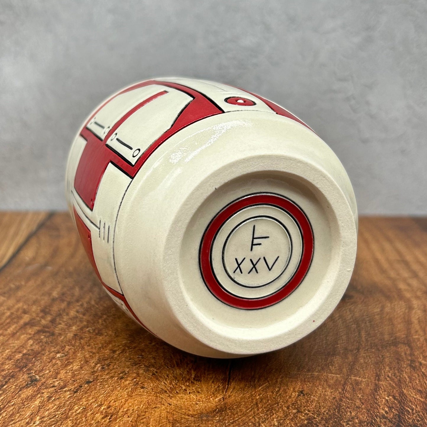 10oz (Red and Black)