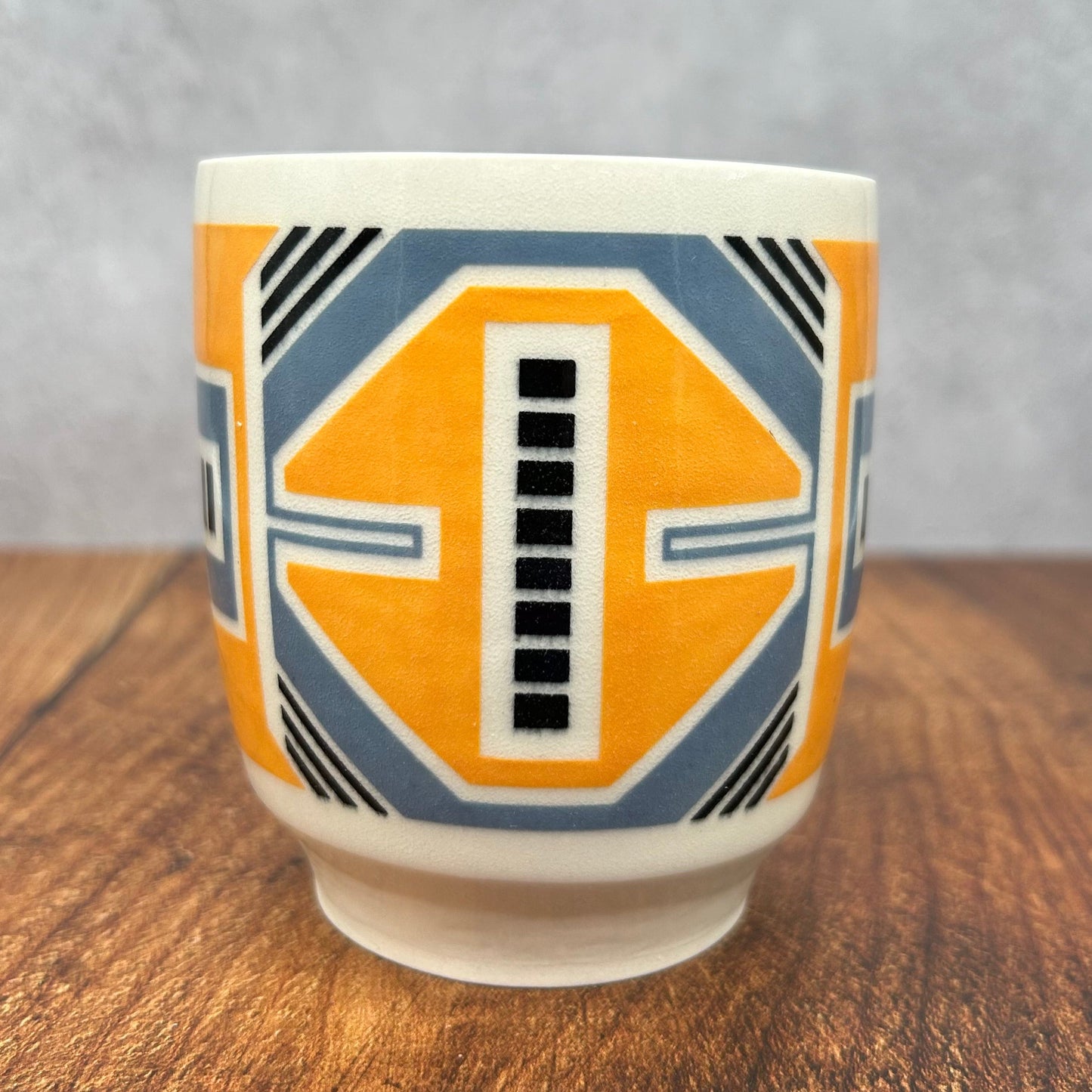 10oz (Apricot, Gray and Black)