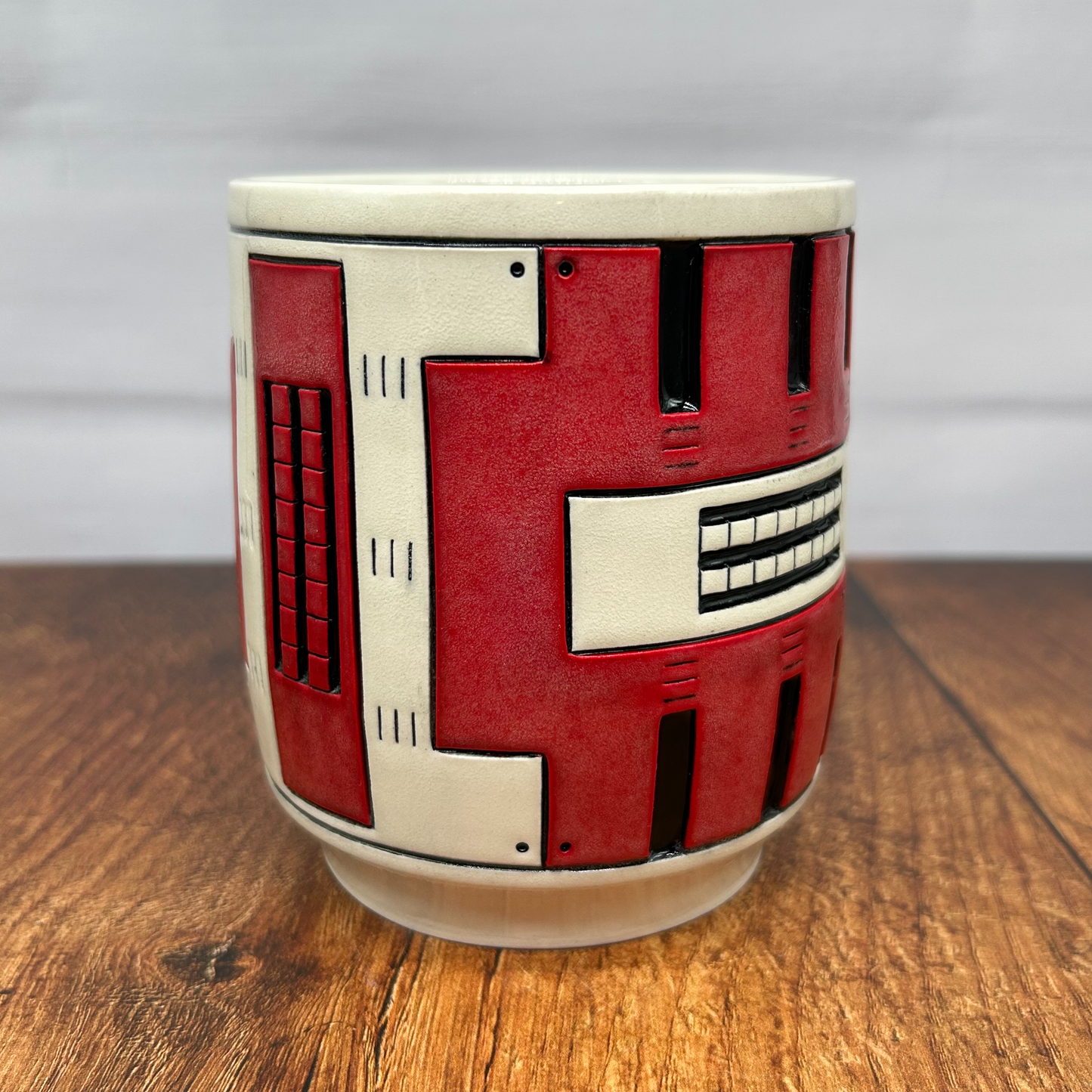 16oz (Red and Black)